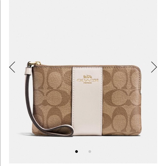 Coach Handbags - Coach Wristlet